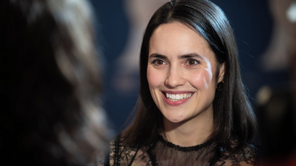 Není to jen historie a za ní tlustá čára, říká o tématech minisérie Gerta Schnirch herečka Barbora Váchová